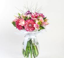 Flowerist Stores logo 548px x 548px
